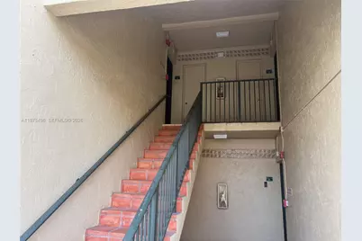 18304 NW 68th Ave #C, Hialeah, FL 33015 - Photo 11