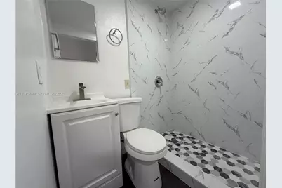 1122 NW 32 Ct #BACK, Miami, FL 33125 - Photo 11