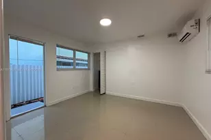 1122 NW 32nd Ct, Miami, FL 33125 - Photo 5