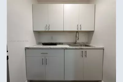 1122 NW 32 Ct #BACK, Miami, FL 33125 - Photo 9