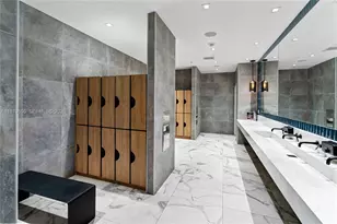 90 SW 3rd St, Miami, FL 33130 - Photo 25