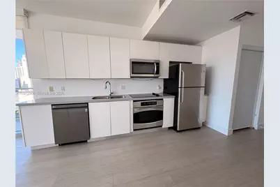 90 SW 3rd St #1205, Miami, FL 33130 - Photo 9