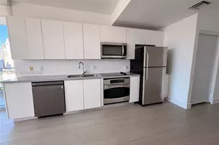 90 SW 3rd St, Miami, FL 33130 - Photo 9