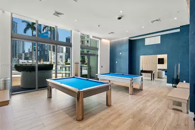 90 SW 3rd St #1205, Miami, FL 33130 - Photo 37