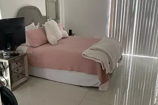 3731 N Country Club Dr, Aventura, FL 33180 - Photo 5