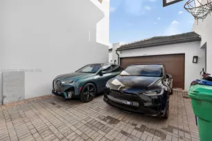 8126 NW 48th Terrace, Doral, FL 33166 - Photo 69