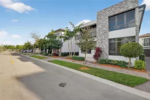 8126 NW 48th Terrace, Doral, FL 33166 - Photo 3
