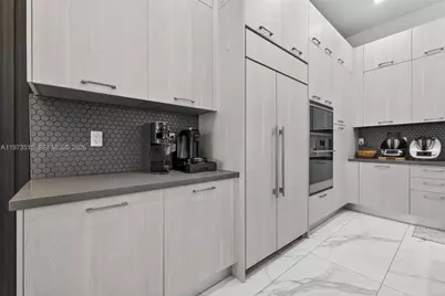 8126 NW 48th Ter, Doral, FL 33166 - Photo 21