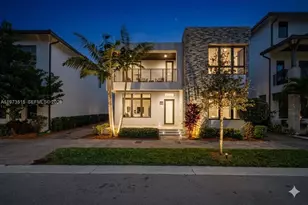 8126 NW 48th Terrace, Doral, FL 33166 - Photo 1