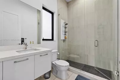 8126 NW 48th Ter, Doral, FL 33166 - Photo 59