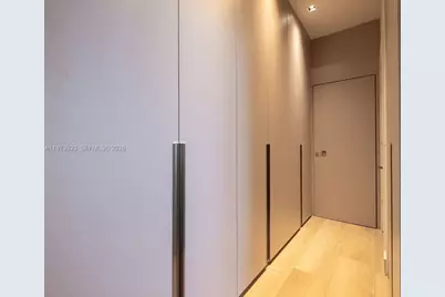 465 Brickell Ave #5701, Miami, FL 33131 - Photo 27