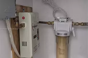 15509 N Miami Lakeway N, Miami Lakes, FL 33014 - Photo 9