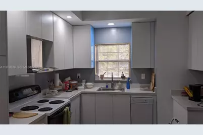 15509 N Miami Lakeway N #102, Miami Lakes, FL 33014 - Photo 23