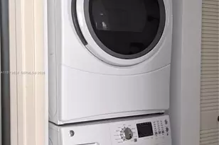 15509 N Miami Lakeway N, Miami Lakes, FL 33014 - Photo 27