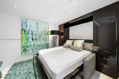 400 S Pointe Dr #1006, Miami Beach, FL 33139 - Photo 15