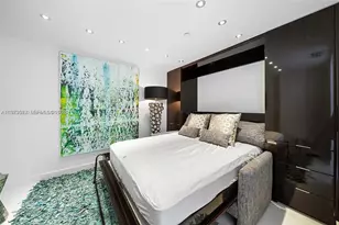 400 South Pointe Dr, Miami Beach, FL 33139 - Photo 15