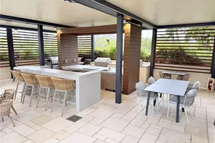 400 South Pointe Dr, Miami Beach, FL 33139 - Photo 31