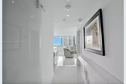 400 S Pointe Dr #1006, Miami Beach, FL 33139 - Photo 7