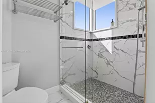 3370 Hidden Bay Dr, Aventura, FL 33180 - Photo 23