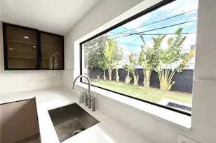 9410 SW 55th St, Miami, FL 33165 - Photo 19