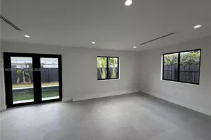 9410 SW 55th St, Miami, FL 33165 - Photo 9