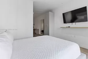 229 SW 9th St, Miami, FL 33130 - Photo 21