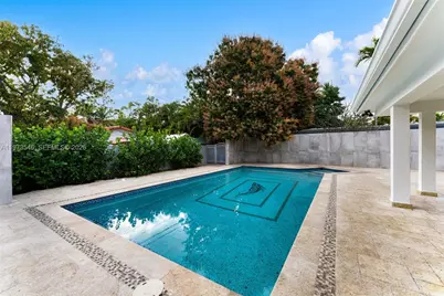 400 SW 24th Rd, Miami, FL 33129 - Photo 23