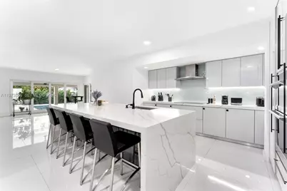 400 SW 24th Rd, Miami, FL 33129 - Photo 5