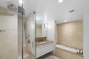 6801 Collins Ave, Miami Beach, FL 33141 - Photo 19