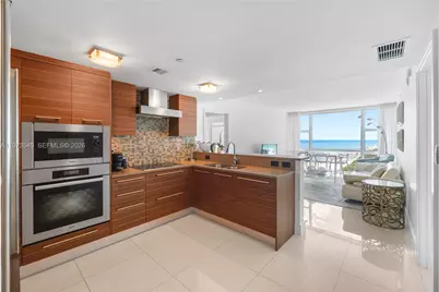6801 Collins Ave #LPH06 Doorlph14, Miami Beach, FL 33141 - Photo 3