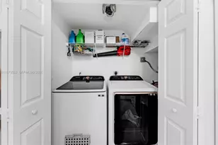 1687 SE 30th St, Homestead, FL 33035 - Photo 23