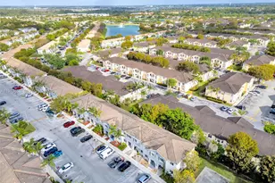 1687 SE 30th St, Homestead, FL 33035 - Photo 9