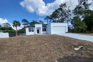 718 Robert Ave, Lehigh Acres, FL 33936 - Photo 3