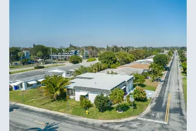 995 NW 74th Ave, Margate, FL 33063 - Photo 5