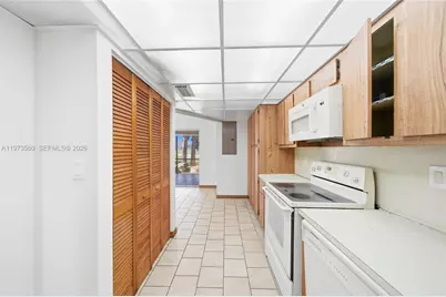 14371 Kendale Lakes Cir, Miami, FL 33183 - Photo 11