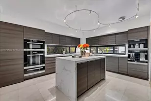 279 N Hibiscus Dr, Miami Beach, FL 33139 - Photo 35