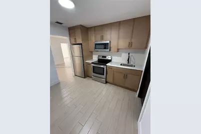 11063 SW 5th St #11063, Sweetwater, FL 33174 - Photo 3