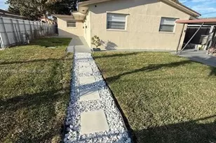 11063 SW 5th St, Sweetwater, FL 33174 - Photo 19