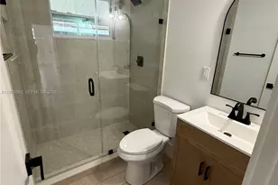 11063 SW 5th St, Sweetwater, FL 33174 - Photo 5