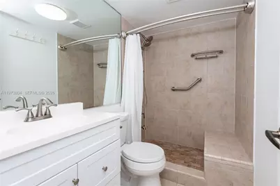 8889 Fontainebleau Blvd #201, Miami, FL 33172 - Photo 17