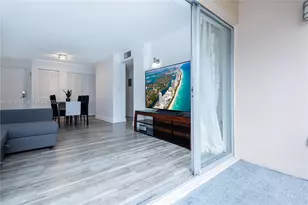 8889 Fontainebleau Blvd, Miami, FL 33172 - Photo 5