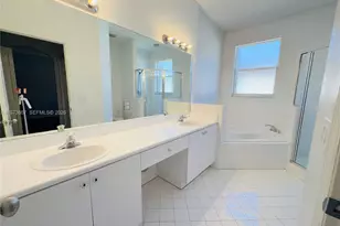 12877 SW 134th St, Miami, FL 33186 - Photo 21