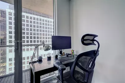 500 Brickell Ave #4004, Miami, FL 33131 - Photo 11