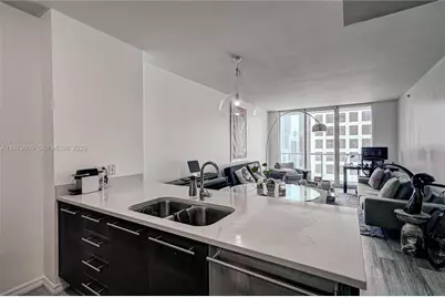 500 Brickell Ave #4004, Miami, FL 33131 - Photo 7