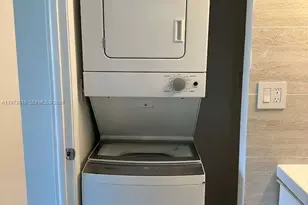 210 Sea View Dr, Key Biscayne, FL 33149 - Photo 9