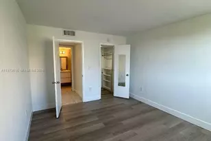 210 Sea View Dr, Key Biscayne, FL 33149 - Photo 5