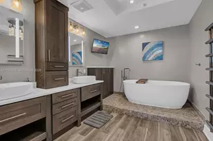 704 N Ocean Blvd, Pompano Beach, FL 33062 - Photo 23