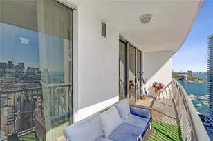 1750 N Bayshore Dr, Miami, FL 33132 - Photo 33