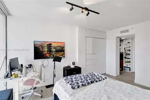 1750 N Bayshore Dr, Miami, FL 33132 - Photo 21