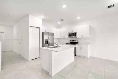 10011 SW 231st Ln, Miami, FL 33190 - Photo 5